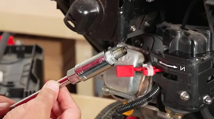  Briggs and Stratton Snowblower Spark Plug