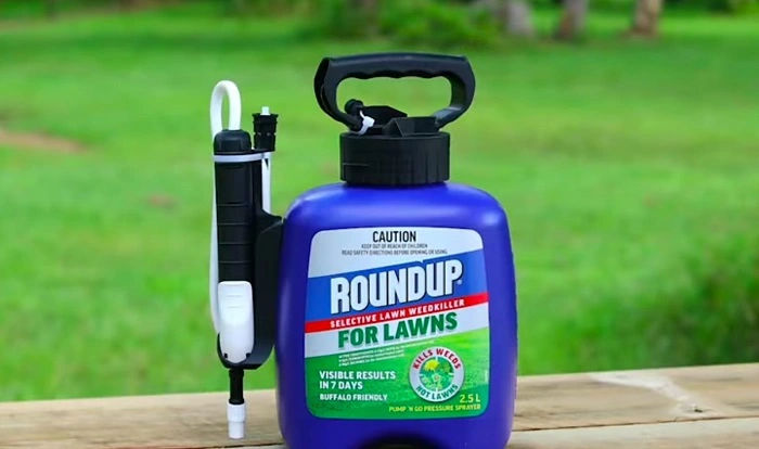 image of Roundup spray for lawns