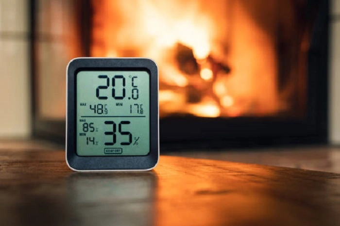 image of a device showing temperature and humidity