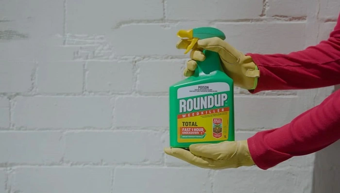 image of Roundup weed and grass killer