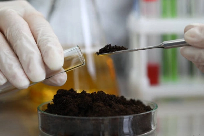 image of soil pH testing
